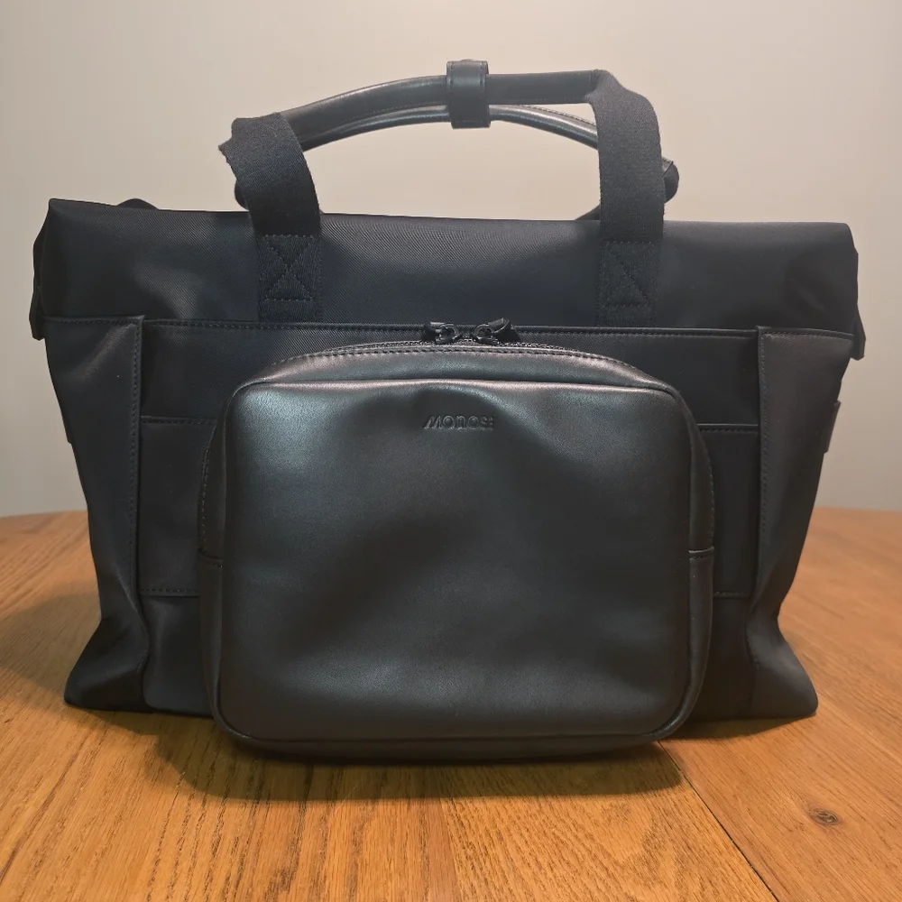 Monos Metro Duffel Black Vegan Leather Travel Bag Quicksnap Water Reaistant - Picture 4 of 16